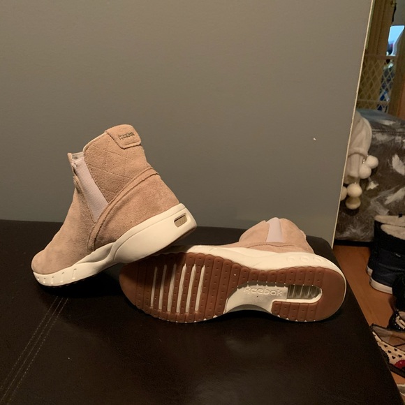 SOLD//Reebok DMX Foam (women’s S 7 1/2) - Picture 4 of 4